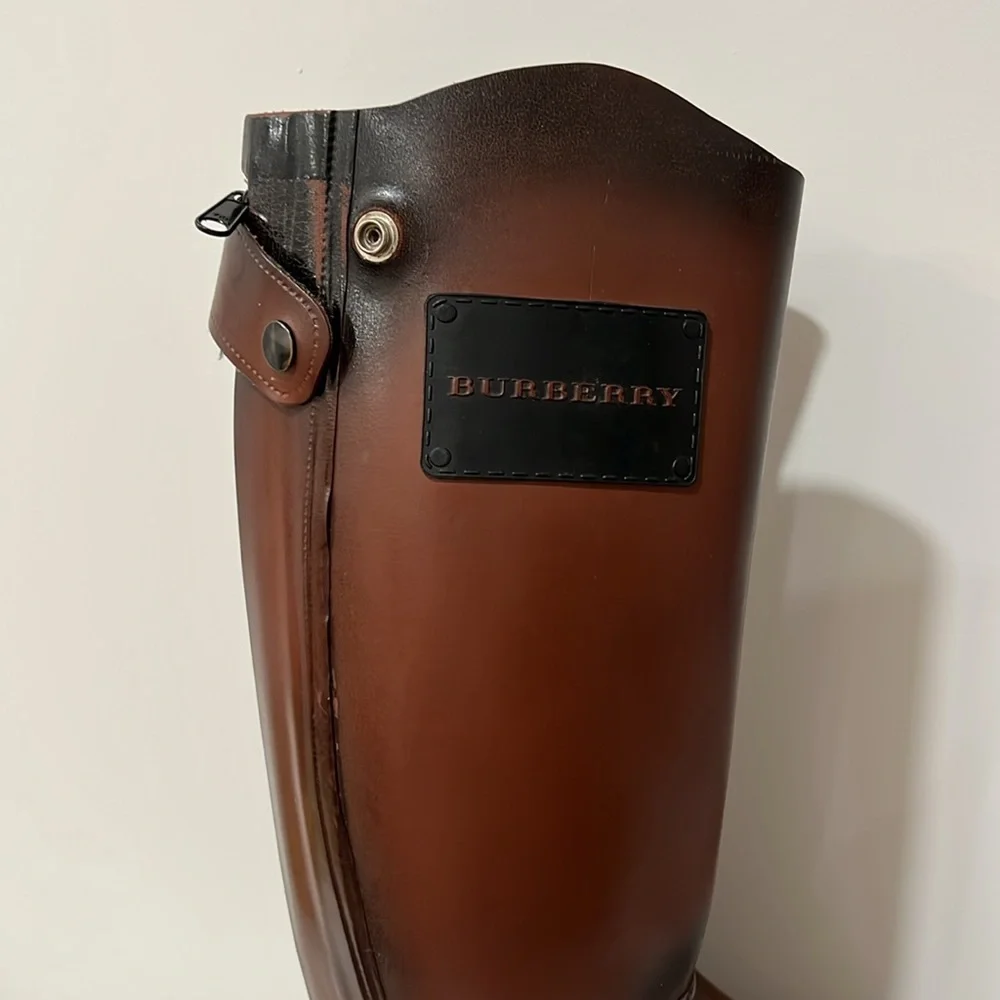 Burberry woman’s  Brown Riding Boots size 7